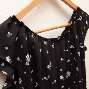 Dark Floral blouse Lauren Conrad